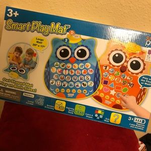 Smart play mat owl